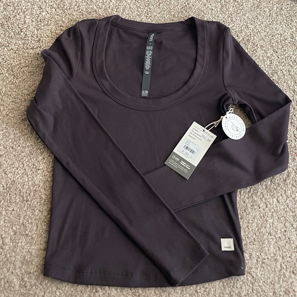 nwt vuori long sleeve pose scoop tee - Picture 3 of 5
